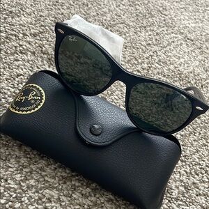 Ray-Ban Classic Black Sunglasses